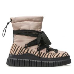 Trzewiki Jenny Fairy. Brązowe botki Jenny Fairy, bez wzorów, bez obcasa, na płaskiej podeszwie, bez zapięcia. Za 179.99 zł.