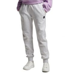 Spodnie turystyczne damskie Superdry Code Tech. Szare spodnie dresowe Superdry, bez wzorów, z bawełny. W wyprzedaży za 145.00 zł.