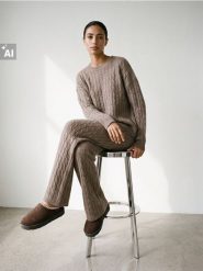 Sweter z ozdobym splotem - brązowy. Brązowe swetry Sinsay, l, z aplikacjami, ze splotem, bez ramiączek. Za 59.99 zł.
