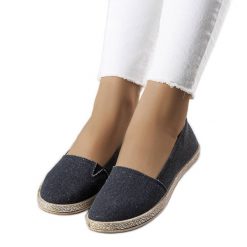 Czarne espadryle damskie Amiral. Czarne espadryle bez wzorów, z tkaniny, bez obcasa. Za 74.48 zł.