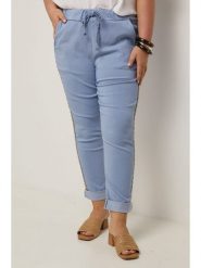Curvy Lady Spodnie w kolorze błękitnym rozmiar: 40/42. Niebieskie spodnie materiałowe Curvy Lady, z aplikacjami, z materiału, klasyczne, z standardowym stanem. Za 158.10 zł.