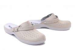 INBLU AE-04 002 beżowy, klapki damskie. Brązowe klapki Inblu, w ażurowe wzory, bez obcasa, bez zapięcia. Za 80.99 zł.