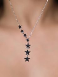 Lodie Silver Srebrny naszyjnik z elementem ozdobnym - dł. 43 cm rozmiar: onesize. Szare naszyjniki Lodie Silver, z materiału, srebrne. Za 69.91 zł.
