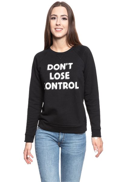 BLUZA LEE DAMSKA CORE CREWNECK SWS BLACK L53SDE01. Czarne bluzy Lee, l, bez wzorów, bez kaptura. W wyprzedaży za 79.99 zł.