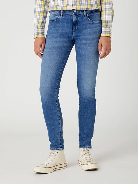 Wrangler Dżinsy "Raven" - Skinny fit - w kolorze niebieskim rozmiar: W38/L34. Niebieskie jeansy Wrangler, l, z aplikacjami, klasyczne, z podwyższonym stanem. Za 101.23 zł.