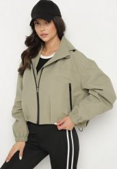 Zielona Kurtka Wiatrówka o Kroju Oversize Natilessa. Zielone kurtki Born2be, na wiosnę, l, bez wzorów, z jeansu. Za 179.99 zł.