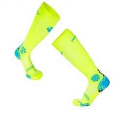 Podkolanówki uciskowe 3/4 w kolorze żółtym. Żółte skarpetki TRY TO FLY, bez wzorów. W wyprzedaży za 86.37 zł.