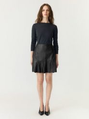 YAS Skórzana spódnica "Colly" w kolorze czarnym rozmiar: S. Czarne spódnice YAS, s, bez wzorów, ze skóry, mini. Za 304.95 zł.