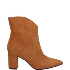 BRĄZOWE BOTKI 3554 537 CAMEL. Brązowe botki Venezia, bez wzorów, ze skóry, bez obcasa, bez zapięcia. Za 199.00 zł.