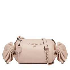Torebka Guess. Czerwone torebki klasyczne Guess, z aplikacjami, klasyczne, bez dodatków. Za 299.99 zł.