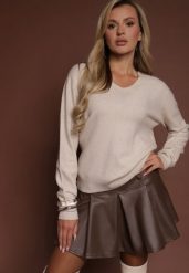 Beżowy Sweter z Wełną i Wiskozą z Trójkątnym Dekoltem Kaitte. Brązowe swetry Renee, bez wzorów, z jeansu, casualowe, bez ramiączek. Za 99.99 zł.