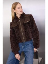 Trendyol Kurtka pluszowa w kolorze ciemnobrązowym rozmiar: S. Brązowe kurtki Trendyol, s, bez wzorów, bez kaptura. Za 174.02 zł.