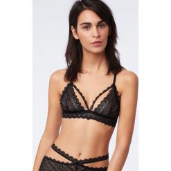 Etam - Biustonosz Icone. Czarne biustonosze marki Etam, z haftami, z elastanu. Za 129.90 zł.