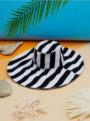 Kapelusz - czarny. Czarne kapelusze Sinsay, bez wzorów. Za 29.99 zł.