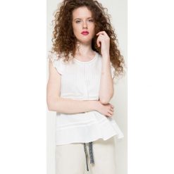 Vila - Top. Szare t-shirty Vila, z bawełny, casualowe, z okrągłym kołnierzem, z krótkim rękawem. W wyprzedaży za 59.90 zł.