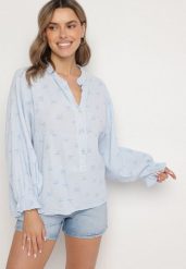 Jasnoniebieska Bluzka z Bawełny z Falbankami w Kokardki Reivania. Niebieskie bluzki Born2be, uniwersalny, bez wzorów, z bawełny, klasyczne, bez kołnierzyka, bez ramiączek. Za 139.99 zł.