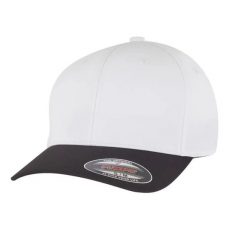 Czapka 5-panelowa Flexfit Tech. Białe czapki z daszkiem FLEXFIT, bez wzorów. Za 133.00 zł.