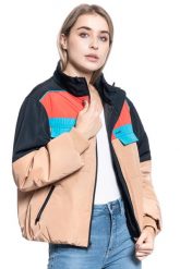 DAMSKA KURTKA PRZEJŚCIOWA WRANGLER UTILITY JACKET PYRAMID SAND W4Q1YJC01. Kurtki Wrangler, s, bez wzorów, bez kaptura. Za 269.99 zł.
