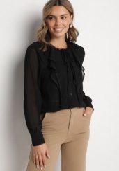 Czarna Koszula Ozdobiona Falbankami Kardiva. Czarne koszule Born2be, l, bez wzorów, z jeansu, bez kołnierzyka, bez ramiączek. W wyprzedaży za 93.49 zł.