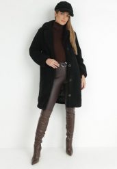 Czarny Płaszcz Oversize z Pluszowego Futerka z Czapką Arrumi. Czarne czapki z daszkiem Born2be, bez wzorów, eleganckie. W wyprzedaży za 373.99 zł.