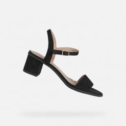Sandały damskie Geox Aurely. Czarne sandały Geox, bez wzorów, ze skóry, eleganckie, bez obcasa, na obcasie, bez zapięcia. Za 429.60 zł.