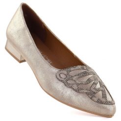 Półbuty damskie złote M.Daszyński SA201A-2. Żółte półbuty wsuwane M.Daszyński, bez wzorów, ze skóry ekologicznej, eleganckie, bez obcasa. Za 149.99 zł.