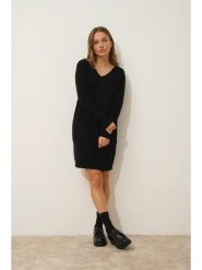 Just Cashmere Kaszmirowa sukienka "Mileya" w kolorze czarnym rozmiar: M. Czarne sukienki Just Cashmere, na co dzień, m, bez wzorów, z kaszmiru, bez kołnierzyka, bez ramiączek, midi, proste. Za 339.00 zł.