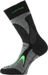 Skarpety trekkingowe z wełny merino TREX. Czarne skarpetki LASTING, bez wzorów, z dzianiny. Za 89.00 zł.