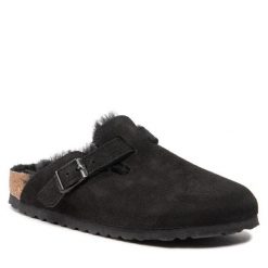 Kapcie Birkenstock. Czarne kapcie Birkenstock, bez wzorów. Za 809.99 zł.