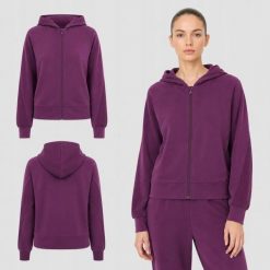 BLUZA DAMSKA DRESOWA 4F ROZPINANA Z KAPTUREM Z MODALEM KOLOR CZERWONY. Czerwone bluzy z kapturem 4f, l, bez wzorów, z dresówki, z kapturem, do biegania. Za 147.00 zł.