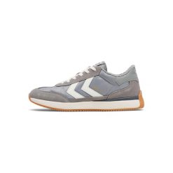 Trenerzy Hummel Stadion 23. Szare buty sportowe lifestyle Hummel, bez wzorów, sportowe, bez zapięcia. Za 335.50 zł.