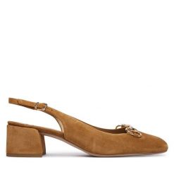 Czółenka HÖGL. Brązowe czółenka Högl, bez wzorów, bez obcasa, bez zapięcia. Za 739.99 zł.