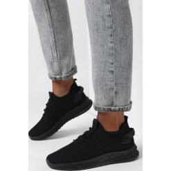 Czarne Buty Sportowe Mallia. Czarne buty sportowe lifestyle Born2be, z aplikacjami, przed kostkę, bez zapięcia. Za 79.99 zł.