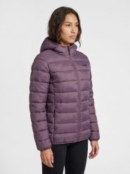 Damska kurtka puchowa Hummel Lightweight. Fioletowe kurtki Hummel, xs, bez wzorów, z materiału, klasyczne, z kapturem. Za 344.00 zł.