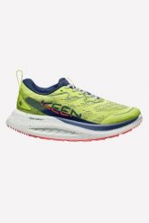 Buty WK400 II KEEN. Białe trekkingi Keen, bez wzorów, bez zapięcia, na fitness i siłownię. Za 759.00 zł.