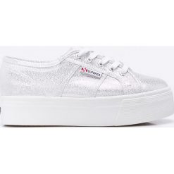 Superga - Tenisówki. Trampki marki Sinsay. W wyprzedaży za 219.90 zł.