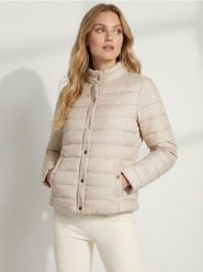 Pikowana kurtka ze stójką - kremowy. Białe kurtki Sinsay, l, bez wzorów, bez kaptura. Za 59.99 zł.
