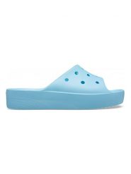 Crocs Klapki "Classic" w kolorze błękitnym rozmiar: 37/38. Niebieskie klapki Crocs, bez wzorów, klasyczne, z otwartym noskiem, bez obcasa, bez zapięcia. Za 73.76 zł.
