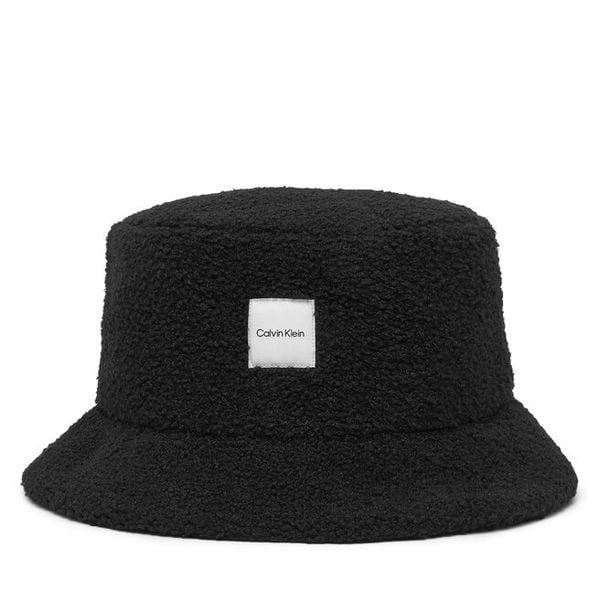 Kapelusz Calvin Klein. Czarne kapelusze Calvin Klein, bez wzorów. Za 219.99 zł.