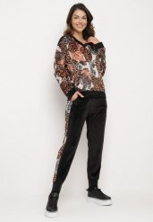Brązowo-Czarny Welurowy Komplet Dresowy w Panterkę Bluza i Spodnie z Lampasami oraz Gumką w Pasie Ivalethe. Brązowe bluzy Born2be, bez wzorów, z dresówki, bez ramiączek, bez kaptura. W wyprzedaży za 110.49 zł.