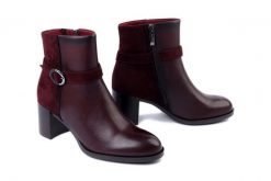 TAMARIS 1-25363-45 537 merlot, botki damskie. Czerwone botki Tamaris, bez wzorów, z polaru, bez obcasa, na obcasie, bez zapięcia. Za 449.90 zł.