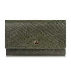 Portfel damski skórzany z imitacją wężowej skóry zielony Paolo Peruzzi T-09-GR. Zielone portfele PAOLO PERUZZI, bez wzorów, ze skóry. Za 89.00 zł.