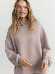 Bluza oversize z modalem - beżowy. Brązowe bluzy bez kaptura Reserved, l, bez wzorów, z dzianiny, bez kaptura. Za 119.99 zł.