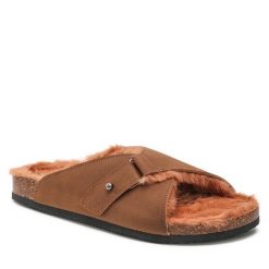 Kapcie Home & Relax. Brązowe kapcie Home & Relax, bez wzorów. Za 69.99 zł.