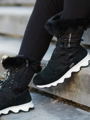 Kilpi Botki zimowe "Frozen" w kolorze czarnym rozmiar: 41. Czarne botki Kilpi, bez wzorów, z materiału, bez obcasa, bez zapięcia. Za 314.75 zł.