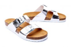 DR. BRINKMANN 701394-92 silber, klapki profilaktyczne damskie. Szare klapki Dr. Brinkmann, bez wzorów, bez obcasa, bez zapięcia. Za 204.90 zł.