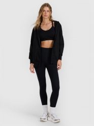 4F Legginsy dzianinowe damskie - czarne L. Czarne legginsy 4f, bez wzorów, z dzianiny, sportowe. Za 129.99 zł.