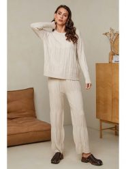 Soft Cashmere 2-częściowy zestaw w kolorze kremowym rozmiar: 34/36. Brązowe spodnie materiałowe Soft Cashmere, bez wzorów, z materiału, klasyczne, z standardowym stanem. Za 123.53 zł.