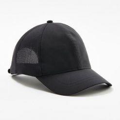 CZAPKA SPORTOWA Z DASZKIEM Tenis TC100 rozmiar 58. Czarne czapki z daszkiem KUIKMA, bez wzorów, z materiału, sportowe. Za 24.99 zł.