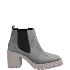 SZARE BOTKI 0431321026S S GR. Szare botki Venezia, bez wzorów, ze skóry, bez obcasa, bez zapięcia. Za 239.00 zł.
